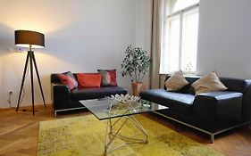 Pawlansky Apartments